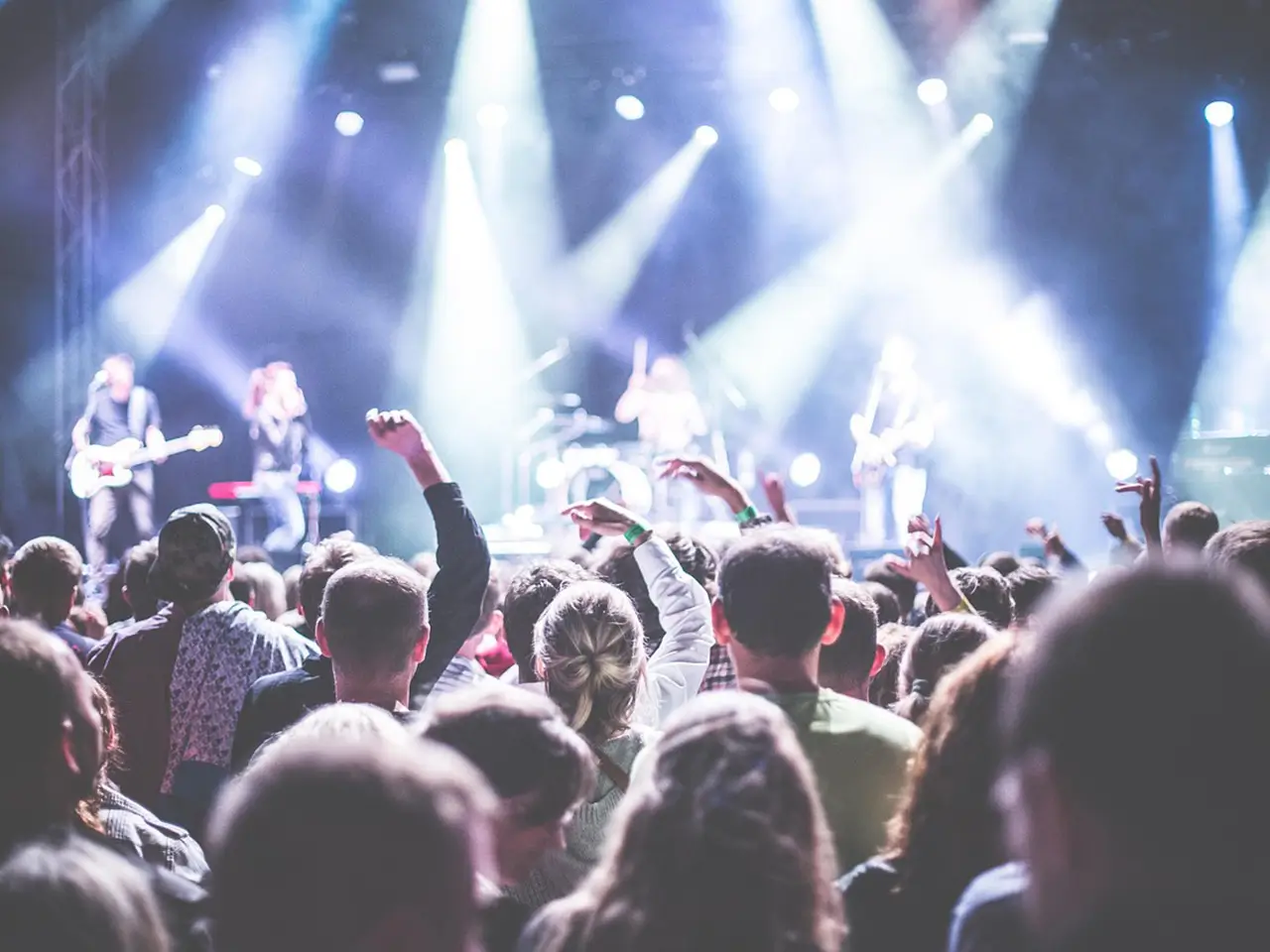 voiguad. live on stage